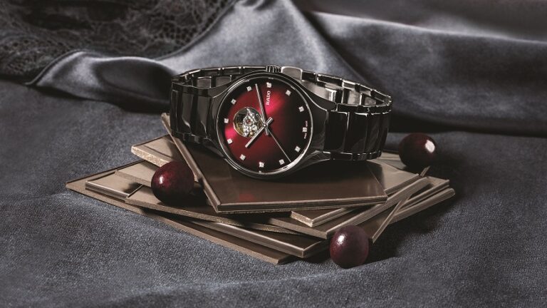 หลักฐานแห่งความรักอันมั่นคง: Rado True Secret
