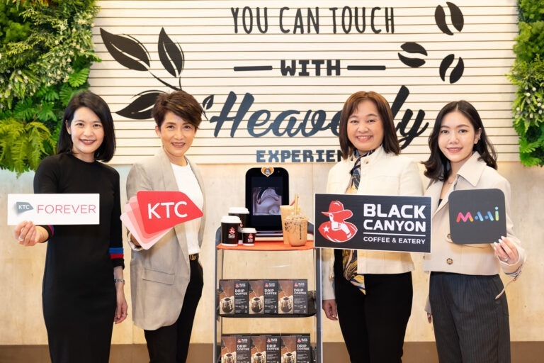 เคทีซีร่วมกับแบล็คแคนยอน ชวนสมาชิกคลายร้อนทั้งแลกรับฟรีและรับส่วนลดทันที 15%