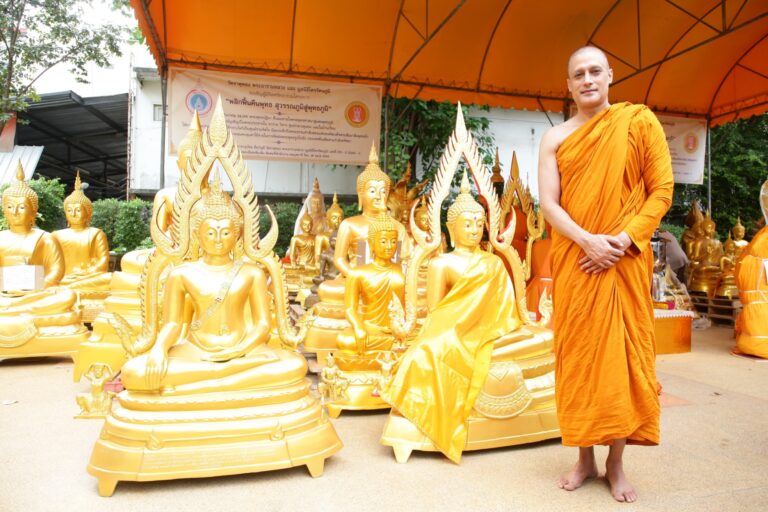 พระกากัน (อโสโก) มาลิค ร่วมกับสหายธรรมเปิดตัว “มูลนิธิไตรรัตนภูมิพร้อมเว็บไซต์และโครงการแรก พลิกฟื้นคืนพุทธ สุวรรณภูมิสู่พุทธภูมิ
