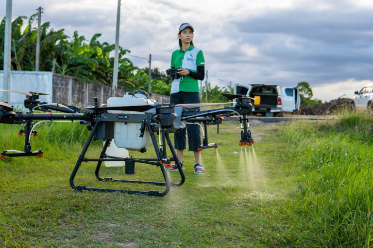 กลุ่มบริษัท ไอ ซี พี หนุนเกษตรกรไทยสู่ยุคไทยแลนด์ 4.0 ทุ่มงบลงทุนร่วมกับ Bug Away Thailandผุดโครงการโดรนต้นแบบเพื่อการเกษตร “Mah Bin” (ม้าบิน) รายแรกในประเทศไทยตั้งเป้าครอบคลุมพื้นที่การใช้งานกว่า 60% ทั่วประเทศ