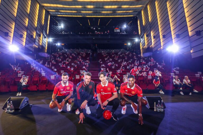อาดิดาส จัดกิจกรรม Meet the Red Devils ก่อนประเดิมศึกแดงเดือดพาแฟนบอลผู้โชคดีพบนักเตะปีศาจแดง และไบร์ท – วชิรวิชญ์ แบบเอ็กซ์คลูซีฟ!