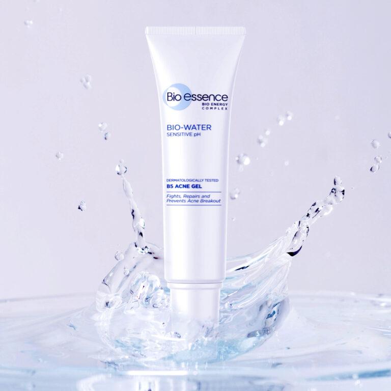“Bio-essence” แบรนด์ดังจากสิงคโปร์เปิดตัว “Bio-Water B5 Acne Gel” เจลแต้มสิวเนื้อบางเบาประสิทธิภาพสูงในการขจัดสิ่งอุดตันในรูขุมขน ป้องกันการก่อตัวของสิวหัวดำและสิวหัวขาว ให้ “สิวหัวขาว” ยุบได้ในข้ามคืน! โดยไม่ทิ้งรอยแผลเป็น ด้วยนวัตกรรม Bio Energy ComplexTM