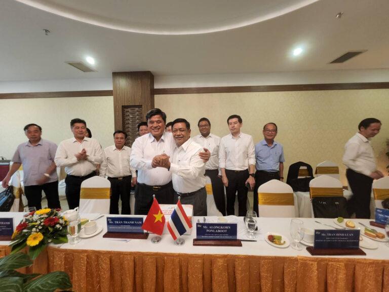 ครั้งแรกในประวัติศาสตร์”ไทย-เวียดนาม”จับมือดันราคาข้าวเพื่อชาวนา!!