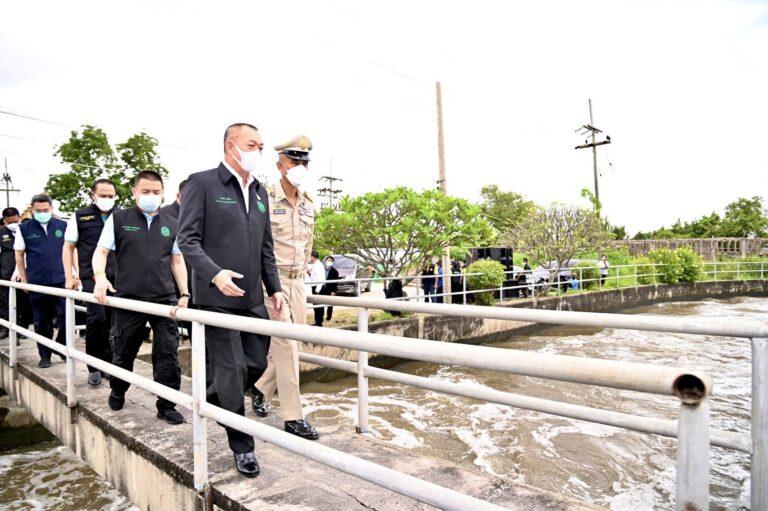 “เฉลิมชัย “รัฐมนตรีเกษตรฯ.ลุยช่วยกรุงเทพต่อเนื่องสั่งชลประทานเร่งระบายน้ำในพื้นที่ กทม. ฝั่งตะวันออกลงแม่น้ำบางปะกง