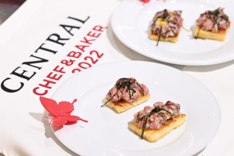 ห้างเซ็นทรัลจัดงาน “CENTRAL CHEF & BAKER 2022”รีเทิร์นความสนุกให้เหล่าคุกกิ้งเลิฟเวอร์ พร้อมแท็กทีม “แอนนา เสืองามเอี่ยม”ควงคู่ “พิชญ์ กาไชย” ปักหมุดพาทัวร์ พร้อมโชว์คุกกิ้งสกิลอร่อยมงลง!