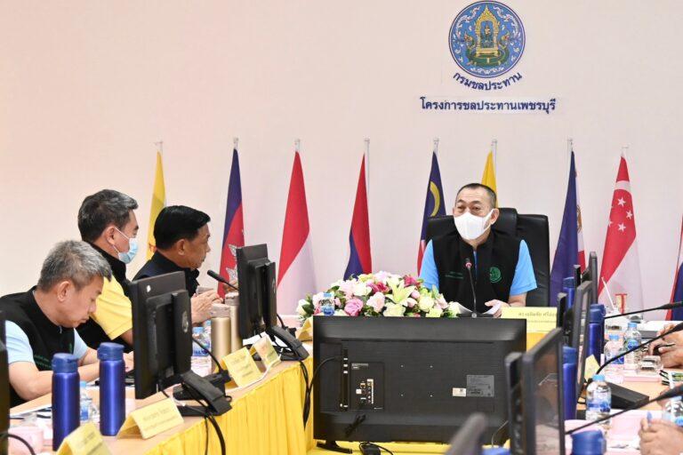 “เฉลิมชัย”ลุยตรวจความพร้อมการป้องกันน้ำท่วมเพชรบุรีช่วงภาวะเสี่ยง กำชับชลประทานพร้อมปฏิบัติการ24ชั่วโมง