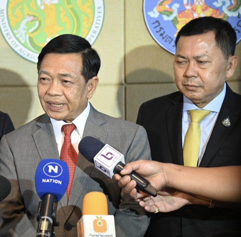 “อลงกรณ์”ปลื้มเกษตรกรขานรับนโยบายพรรคประชาธิปัตย์ ตั้งเป้าเป็นพรรคขวัญใจเกษตรกรผู้นำแห่งการปฏิรูปภาคเกษตรแย้มเตรียมคลอดนโยบายชุดต่อไปยกระดับเมืองเกษตรเป็นเมืองอาหารพลิกโฉมหน้าภาคเกษตรครั้งใหญ่นำไทยสู่มหาอำนาจทางอาหารของโลก