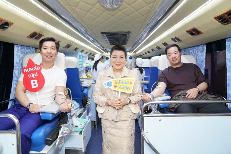 “ให้โลหิต ให้ชีวิต” คิง เพาเวอร์ ร่วมบริจาคโลหิตให้สภากาชาดไทย