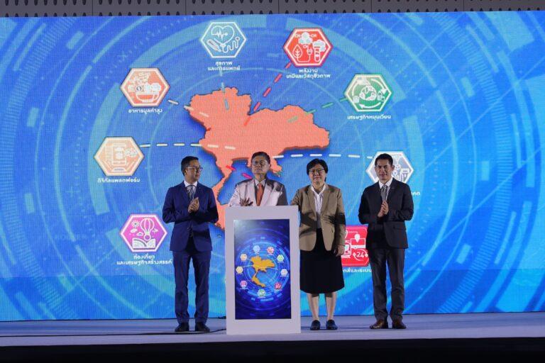 เปิดงานยิ่งใหญ่.. บพข. สร้างสรรค์เศรษฐกิจไทย เชื่อมโลกด้วยวิจัยและนวัตกรรมบพข. ชูศักยภาพงานวิจัยใช้ได้จริง สร้างโอกาสคนไทยก้าวไกลระดับโลกตอกย้ำภารกิจขับเคลื่อนงานวิจัยสู่การใช้ประโยชน์เชิงพาณิชย์“พลิกโฉมให้ไทยเป็นประเทศพัฒนาแล้วและพร้อมสำหรับโลกอนาคต”