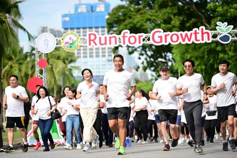 พรูเด็นเชียล ประเทศไทย ร่วมกับ กรุงเทพมหานคร จัดกิจกรรมวิ่ง-เดิน “Prudential Thailand Run for Growth” พร้อมมอบกล้าต้นไม้ ร่วมสร้างกรุงเทพฯเมืองสีเขียว