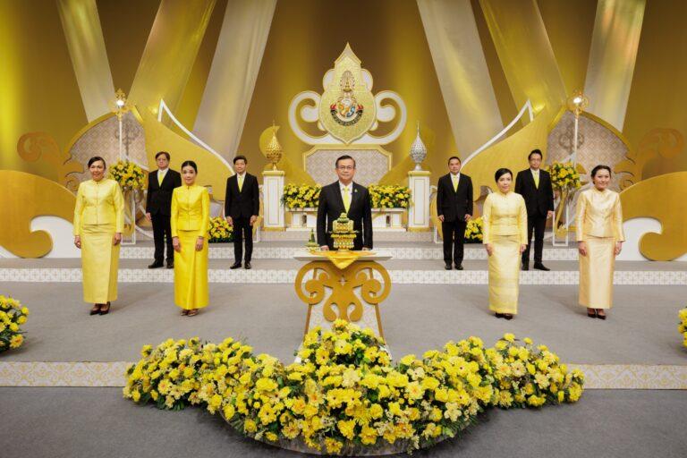 ทิพยประกันภัย ร่วมถวายพระพรชัยมงคลพระบาทสมเด็จพระปรเมนทรรามาธิบดีศรีสินทรมหาวชิราลงกรณ พระวชิรเกล้าเจ้าอยู่หัว