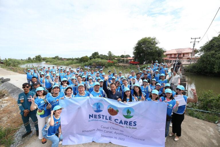 Nestlé CARES ขนทัพพนักงานเนสท์เล่ จัดกิจกรรมรวมพลจิตอาสารักษ์โลกคืนคลองใส ปรับทัศนียภาพชุมชนริมคลองขนมจีน เนื่องในวัน World Clean Up Day