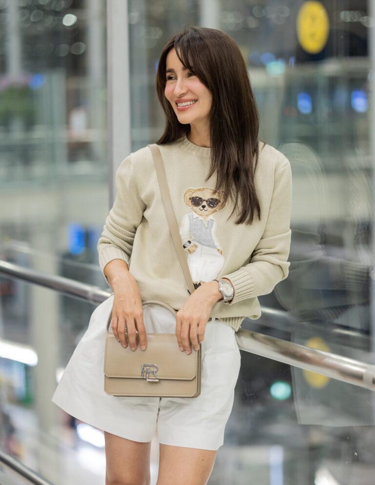 ลุคนี้เกินต้าน! ส่องแอร์พอร์ตลุค แอน ทองประสมบินลัดฟ้าร่วม New York Fashion Week