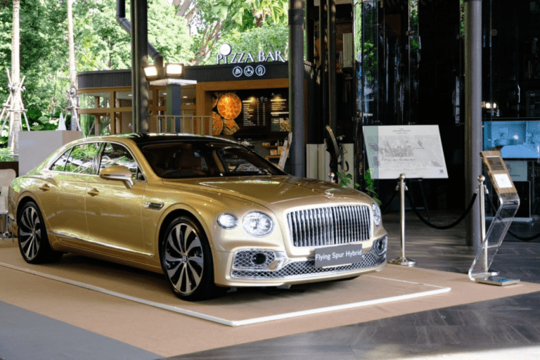 เอเอเอสฯ เชิญสัมผัส BENTLEY FLYING SPUR AZUREกับประสบการณ์ขับขี่ใจกลางเมือง พร้อมพบข้อเสนอพิเศษรถสต๊อกรับไตรมาสสุดท้ายของปี