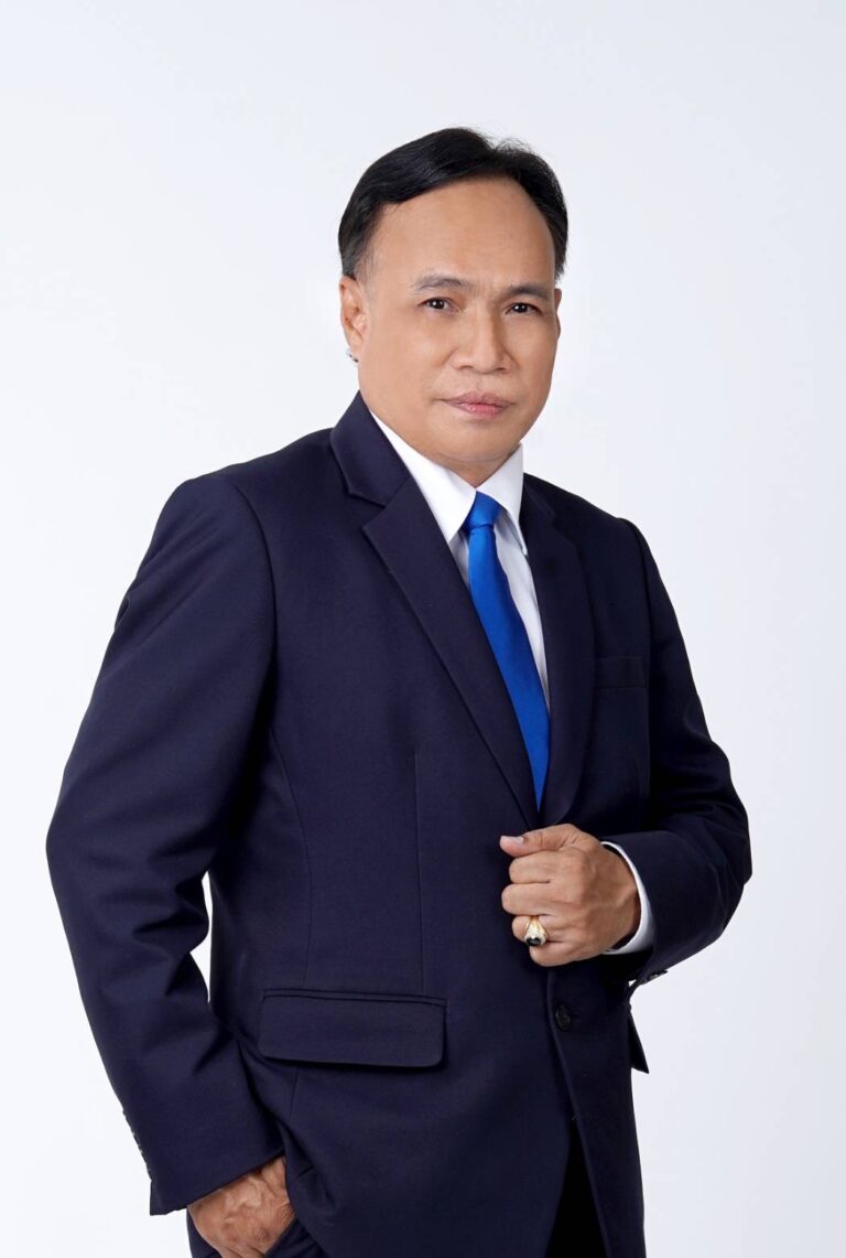 การเคหะแห่งชาตินำผู้อยู่อาศัยแฟลตที่ 23-32เข้าชมห้องตัวอย่างเพื่อประกอบการตัดสินใจขอรับสิทธิการเข้าอยู่อาศัยในโครงการฟื้นฟูเมืองชุมชนดินแดง ระยะที่ 2 อาคาร D1