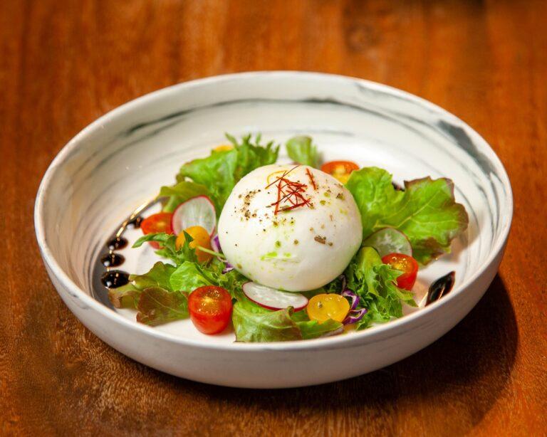 เช็คลิสต์มื้อแฮปปี้ 4 ร้านเด็ดโดนใจสายสุขภาพ และเลิฟอาหารอิตาเลียนThe Crystal Ekamai-Ramindra คัดสรรร้านพรีเมียมให้ฟินทุกวัน
