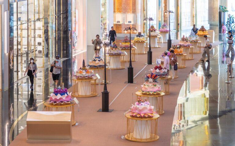 ไอคอนสยาม ชวนเสพงานศิลป์อินกับประวัติศาสตร์และวัฒนธรรมรอบโลก<br>ผ่านนิทรรศการกระทงนานาชาติ 16 ประเทศ<br>วันนี้ – 27 พฤศจิกายน 2566 ณ ไอคอนลักซ์ ชั้น M ไอคอนสยาม