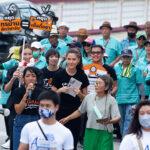 องค์กรพิทักษ์สัตว์แห่งโลก ประเทศไทย นำทีมอาสาสมัคร คนรัก “พายซัพ”ร่วมแคมเปญ “บึ๊ด จ้ำ บึ๊ด ฮึดสู้เพื่อสัตว์ฟาร์ม” ณ แม่น้ำสายที่ 2 นครชัยศรีรณรงค์ต้านเชื้อดื้อยาจากฟาร์มอุตสาหกรรมอย่างเข้มข้น