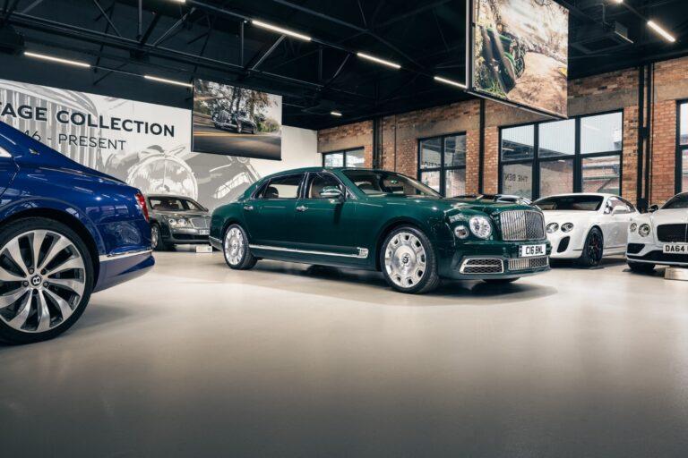 เบนท์ลีย์ มอเตอร์ส จัดแสดง The Final Mulsanne รถยนต์พระที่นั่งควีนเอลิซาเบธที่ 2 คันสุดท้าย<br>ส่งท้ายลีมูซีนในตำนาน ณ พิพิธภัณฑ์รถยนต์คลาสสิกเบนท์ลีย์