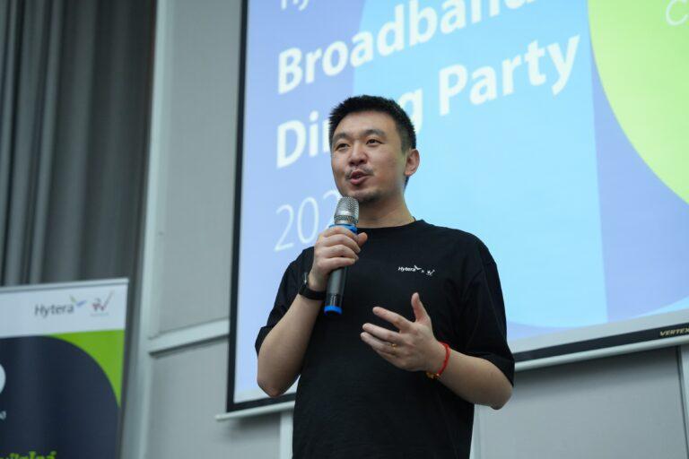 ไฮเทราเปิดตัว “P30” วิทยุสื่อสาร PoC แบบฟรีค่าบริการเซิร์ฟเวอร์รายปี สำหรับภาคธุรกิจและผู้ใช้งานทั่วไปในประเทศไทย