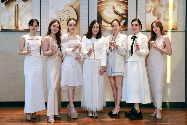 ‘เกอร์แลง’ เนรมิต GUERLAIN APARTMENT สุดหรูแห่งแรกในเมืองไทย<br>เปิดตัวคู่ผลิตภัณฑ์เลอค่า ORCHIDÉE IMPÉRIALE GOLD NOBILE SERUM & CREAM<br>มหัศจรรย์แห่ง “กล้วยไม้สายพันธุ์ โกลด์ โนบิเล” ผสานเทคโนโลยี “ชีววิทยาควอนตัม”<br>ผลลัพธ์เพื่อการฟื้นบำรุง ยกกระชับ ยืดอายุความงามทางสภาพผิว