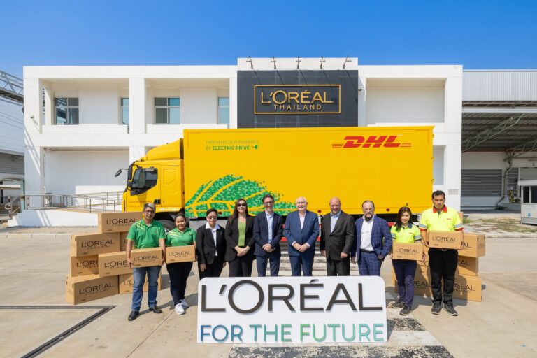 ลอรีอัล ผนึกกำลัง ดีเอชแอล ซัพพลายเชน ประเทศไทย นำร่องขนส่งผลิตภัณฑ์ความงามอย่างยั่งยืนด้วยรถขนส่งพลังงานไฟฟ้า