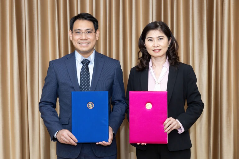 ทิพยประกันภัย จับมือธนาคารออมสินขยายช่องทางการให้บริการสำหรับกลุ่มลูกค้ามุสลิม<br>ด้วยโครงการทิพยตะกาฟุล ประกันภัยระบบอิสลาม ผ่านช่องทางธนาคารออมสินทั่วประเทศ