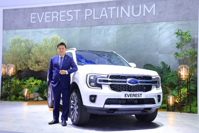 ฟอร์ดชวนสัมผัสตัวจริงเรนเจอร์ ไวลด์แทรค-เอเวอเรสต์ แพลทินัม<br>ขุมพลังเครื่องยนต์ดีเซล 3.0 ลิตร วี 6 ในงานมอเตอร์โชว์<br>พร้อมเปิดจองออนไลน์ทั่วประเทศ