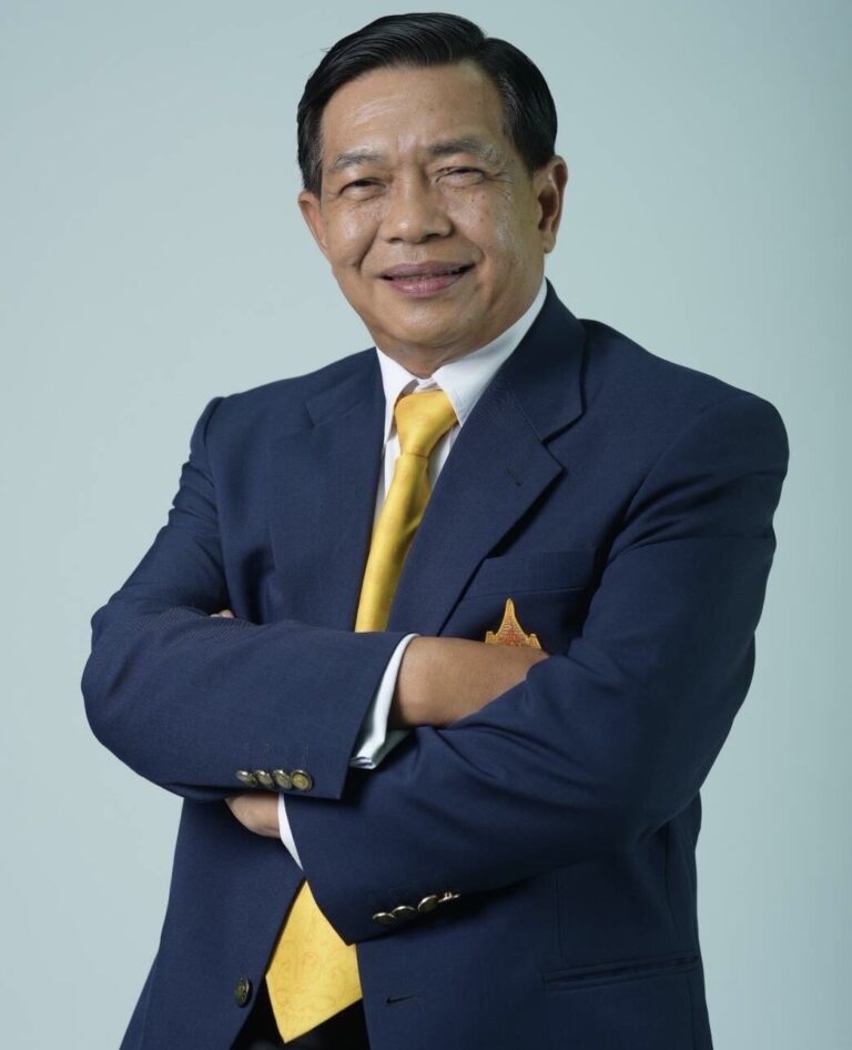 ลือสะพัด”อลงกรณ์จะย้ายพรรคไปเพื่อไทยหลังพบชัชชาติ” เจ้าตัวแจงสร้างมิติใหม่”การเมืองไร้รอยต่อ“