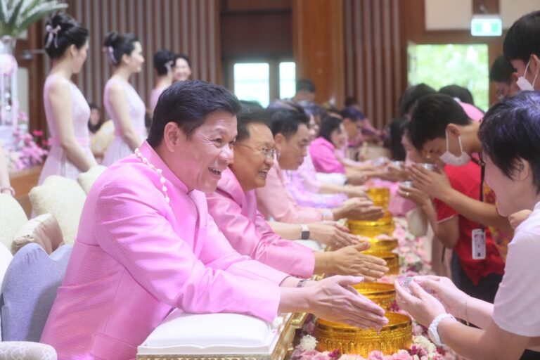 ออมสิน สืบสานประเพณีสงกรานต์