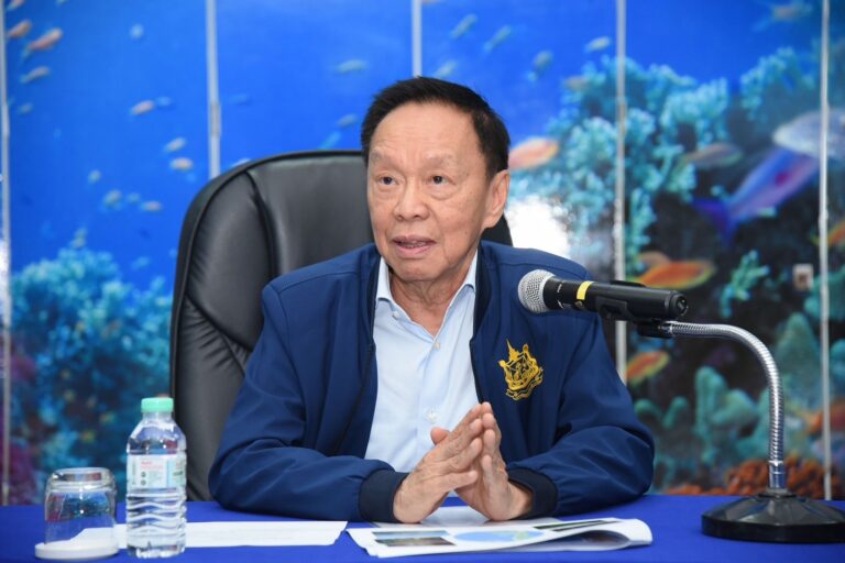 “พัชรวาท” ลุยภูเก็ตรับฟังปัญหาปะการังฟอกขาว กำชับกรมทะเล หามาตรการรับมือทุกมิติ