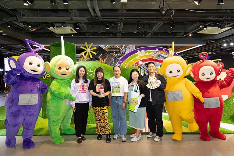 วาโก้ จับมือ สยามเซ็นเตอร์ เปิดตัว Wacoal X Teletubbies Cafe แห่งแรกในประเทศไทย เพื่อร่วมฉลองเทศกาล Pride Month เริ่มวันนี้ถึง 31 กรกฎาคม 2567บริเวณ IDEA AVENUE 2 ชั้น G ศูนย์การค้าสยามเซ็นเตอร์