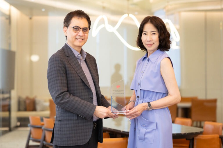 เคทีซีมอบโล่เกียรติคุณ “การบริหารจัดการหนี้ดีเด่น” ให้กับวินเพอร์ฟอร์มานซ์ พันธมิตรหลักในการขับเคลื่อนธุรกิจสู่การพัฒนาองค์กรอย่างยั่งยืน