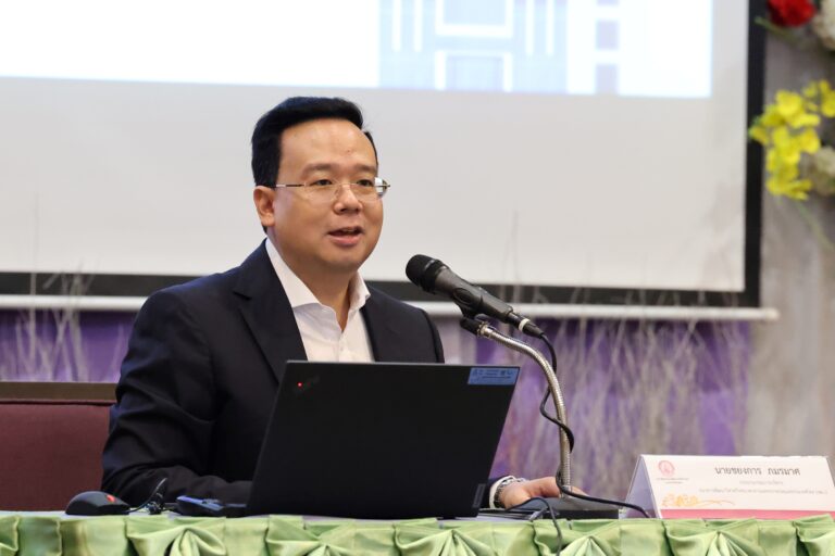 ประธานกรรมการบริหาร SME D Bank ลงพื้นที่ภาคเหนือตอนล่าง ขับเคลื่อนนโยบายหนุนผู้ประกอบการเอสเอ็มอียกระดับเพิ่มผลิตภาพสู่ธุรกิจสีเขียว