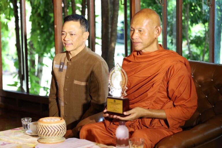 “อพท. โชว์ผลงานการพัฒนาท่องเที่ยวยั่งยืนในพื้นที่พิเศษเมืองเก่าน่านร่วมกับภาคีเครือข่าย ในงาน DASTA NAN Sustainable Tourism Journey 2024”