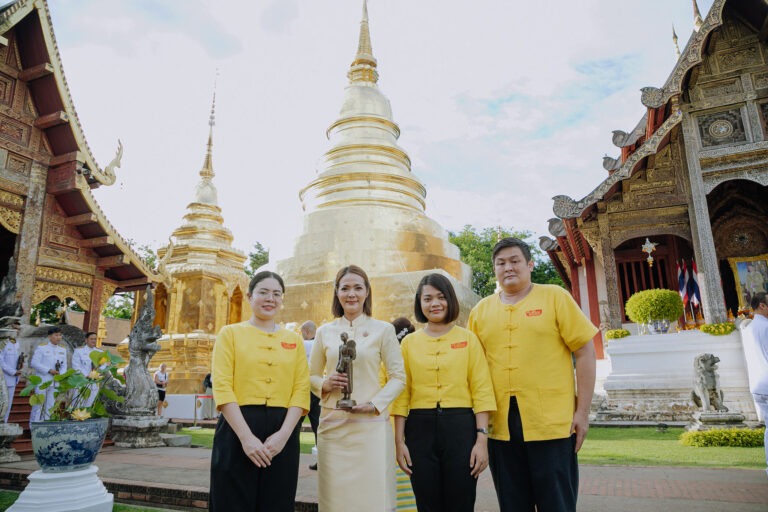 ไวไว…ร่วมสนับสนุนพิธีสรงน้ำพระมหาธาตุเจดีย์วัดพระสิงห์ เนื่องในโอกาสพระราชพิธีมหามงคล พระบาทสมเด็จพระเจ้าอยู่หัว เฉลิมพระชนมพรรษาครบ 6 รอบ 72 พรรษา