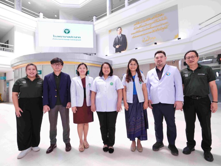 ฟูจิฟิล์ม ร่วมกับ สีมาคอร์ปปอเรท นำร่องสนับสนุนการตรวจคัดกรองมะเร็งเต้านมให้ผู้หญิงในพื้นที่ห่างไกล ณ โรงพยาบาลปราสาท จ. สุรินทร์ ด้วยโซลูชัน “INNOMUSE” สำหรับการตรวจสุขภาพสตรีครบวงจร