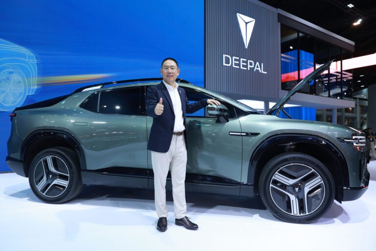 CHANGAN สร้างปรากฏการณ์ที่ Motor Expo 2024 เปิดตัว DEEPAL E07 ยานยนต์ไฟฟ้าแห่งอนาคต!