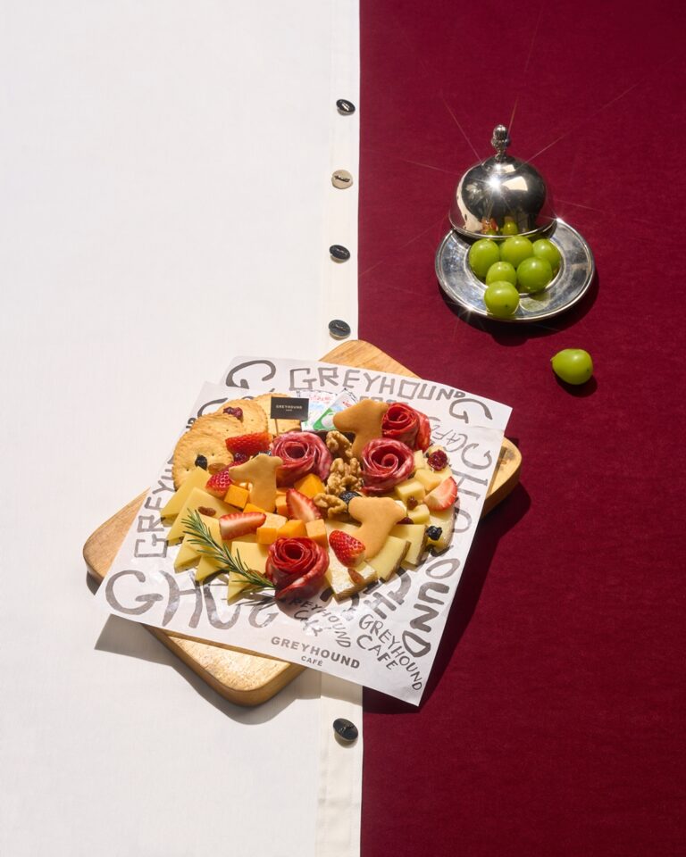 “KCG” ส่ง “ชีสบอร์ด” ร่วมเทศกาลแห่งการเฉลิมฉลอง ในแคมเปญ Friends of Hound ที่ GREYHOUND CAFÉ หนึ่งในกลยุทธ์ B2B2C ตั้งเป้าเพิ่มการบริโภคชีสในประเทศไทย 10% ในปีถัดไป
