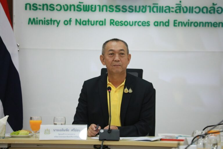 กรมทรัพยากรทางทะเลและชายฝั่ง: ‘เฉลิมชัย’ มอบ 2 อธิบดีฯ ทช. อส. ผนึกกำลังร่วม จ.ภูเก็ต เดินหน้าปฏิบัติการปกป้องคุ้มครองพะยูนและหญ้าทะเล