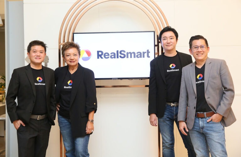 เรียลสมาร์ท (RealSmart) พลิกโฉมการสื่อสารยุคดิจิทัล เปิดตัว RealVision AI-Powered Intelligence Platform ที่พัฒนาเฉพาะแต่ละองค์กร มองเทรนด์ปี 2025 แข่งเดือด องค์กรต้องนำ AI มาช่วยในการสื่อสารและนวัตกรรม