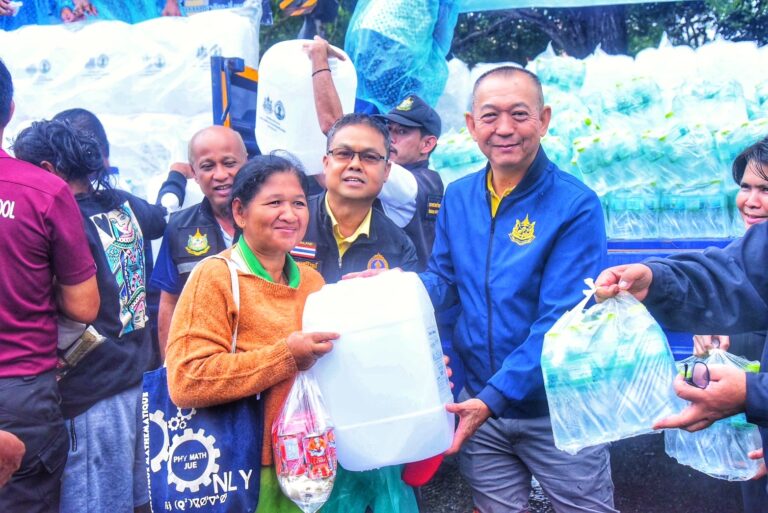 ”ดร.ปิ่นสักก์“ ขานรับ “เฉลิมชัย” ส่งทีมเข้าช่วยเหลือผู้ประสบอุทกภัยภาคใต้ พร้อมเฝ้าระวังสถานการณ์อย่างใกล้ชิด