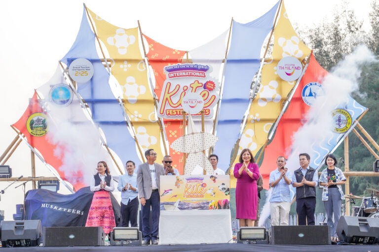 ททท. เสิร์ฟสีสันความสนุกสนานผ่าน Grand Festivity กับงานเทศกาลว่าวนานาชาติ@ชะอำ (International Kite Festival 2025 at Cha-Am) ชะอำ จังหวัดเพชรบุรี