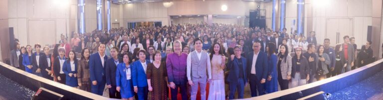 ✨กระหึ่ม! นักธุรกิจกว่า 1,000 คน ร่วมเฉลิมฉลองครบรอบ 2 ปี ศูนย์กลางธุรกิจภาคตะวันออกเฉียงเหนือและสปป.ลาว ตอกย้ำพลังการเติบโตแห่งภูมิภาคของ Happy MPM✨