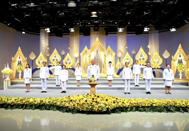 การเคหะแห่งชาตินำทีมคณะผู้บริหารบันทึกเทปถวายพระพร พระบาทสมเด็จพระวชิรเกล้าเจ้าอยู่หัวฯ ณ สถานีวิทยุโทรทัศน์กองทัพบก (ช่อง 5)