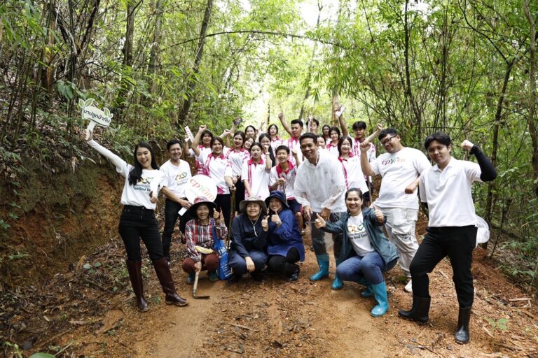 ซีพีแรม – เครือเจริญโภคภัณฑ์ ผนึกกำลัง ภาครัฐ และชาวบ้าน เดินหน้าโครงการ “CPRAM Green Life” #ปลูกเพื่อโลกยั่งยืน รวมพลังปลูกต้นไม้เพิ่มพื้นที่สีเขียว สร้างสมดุลระบบนิเวศยั่งยืน