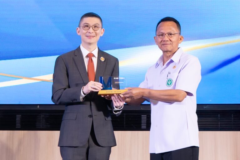 BDMS Wellness Clinic คว้ารางวัล “ผู้นำด้านการดูแลสุขภาพเชิงป้องกัน” จากเวที LM Kickoff 2025: พลิกโฉมสุขภาพไทยด้วยเวชศาสตร์วิถีชีวิต โดยกระทรวงสาธารณสุข