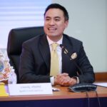 “รัฐมนตรีขิง” ผนึกกำลัง “เอสซีจี” สั่งการ “ดีพร้อม” ส่งมอบอุปกรณ์พีวีซี ผ่านศูนย์อุตสาหกรรมรวมใจ ให้มูลนิธิพัฒนาเด็ก ใช้เสริมทักษะเยาวชนไทย ในพื้นที่ที่ได้รับผลกระทบปัญหาชายแดน ส่งเสริมพลังการเล่นแบบอิสระ เพิ่มทักษะการแก้ไขปัญหาและฟื้นฟูจิตใจ