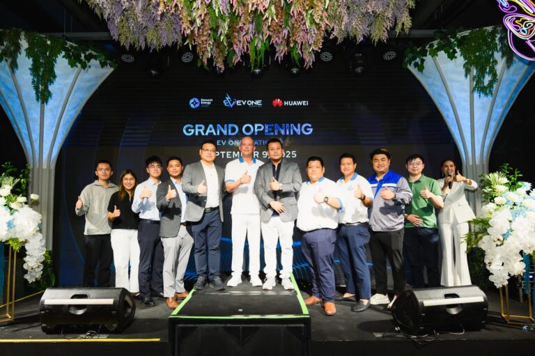 เปิดตัวอย่างเป็นทางการกับ EV One Station พลิกโฉมการเดินทางสู่ยุค พลังงานสะอาดด้วย Ultra-Fast Charger เทคโนโลยี Liquid-Cooled Ultra-Fast DC 720kW Charger ที่ชาร์จเร็วที่สุด ใจกลางเมือง!