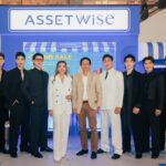 7 หนุ่มหล่อ Mister International Thailand 2025 แท็กทีมร่วมเสิร์ฟความสุข ในงานมหกรรมสุดยิ่งใหญ่แห่งปี “AssetWise Grand Sale 2025”